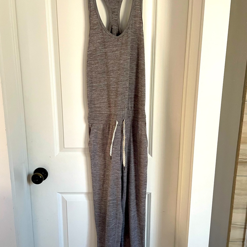 Vuori lux jumpsuit size XS